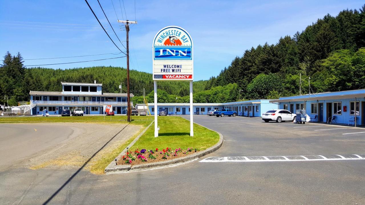 Winchester Bay Inn Reedsport Exterior photo